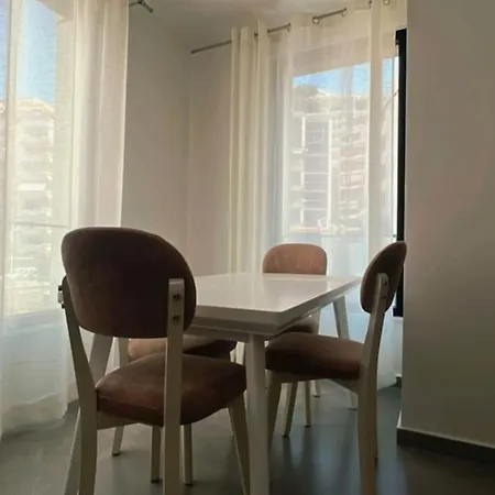 Urban Place 公寓 Sarandë